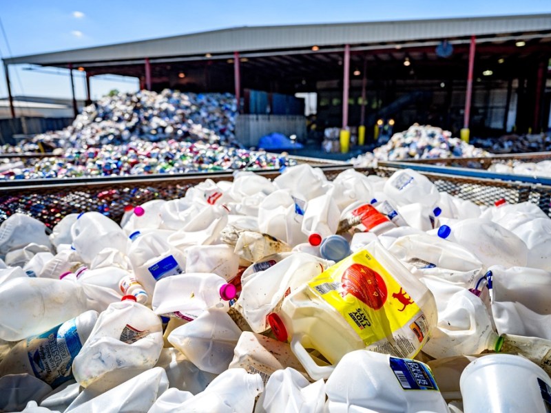“How the UK Transforms Plastic Waste into New&nbsp;Products”