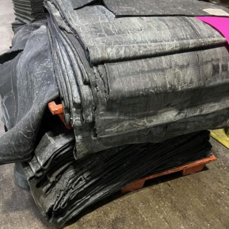 UN VULCANISED RUBBER SHEETS ON PALLETS