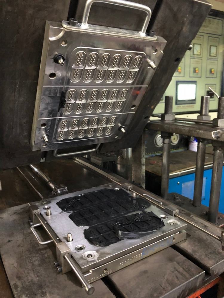 SI-Rubber-Compression-Molding